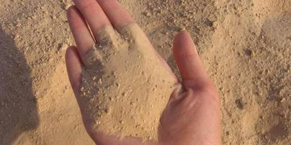 Улучшение почвы песком